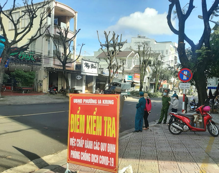 Pleiku: Phường Ia Kring xử phạt gần 130 triệu đồng các vi phạm phòng dịch Covid - 19